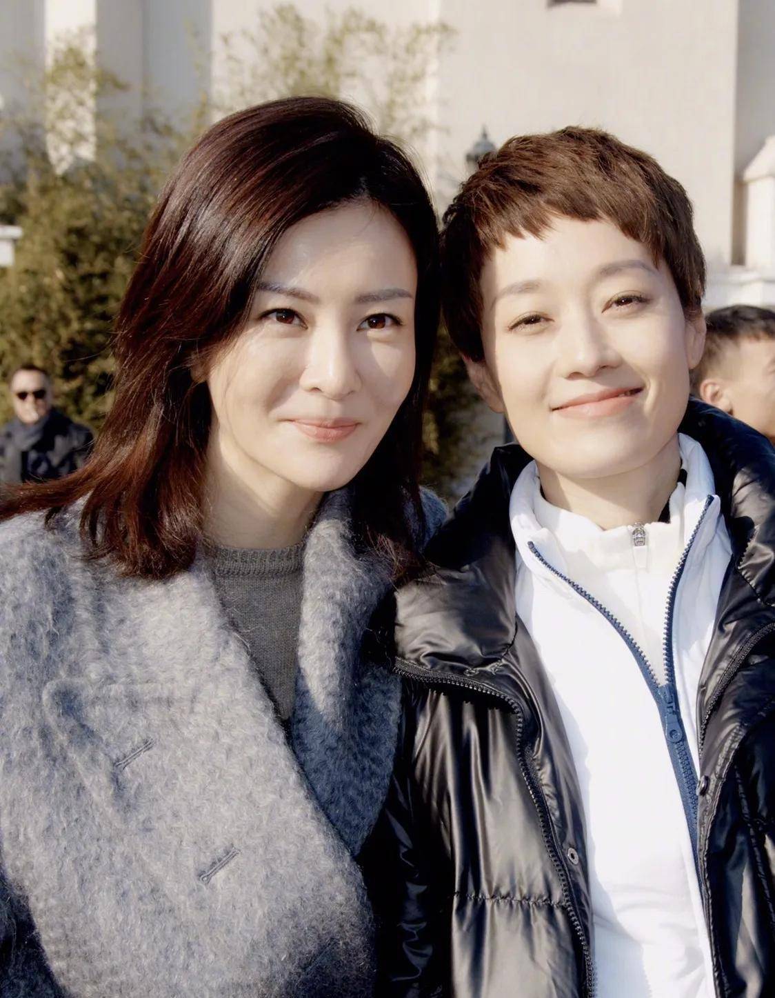 反对好友恋情,嫁给富商老公恩爱17年,看人真的太准_杨泓_时候_滕华涛