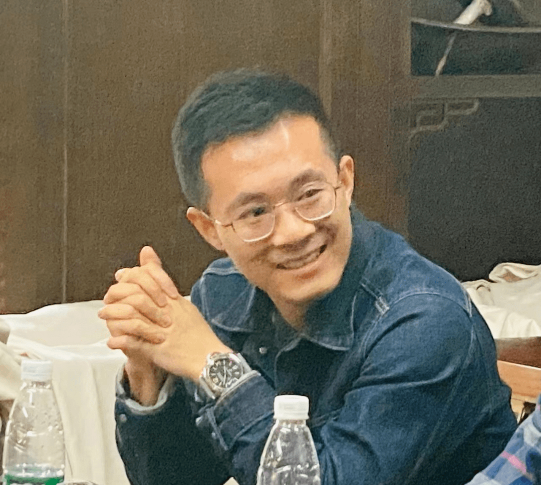 陈英杰许小华在这样的情况下,体制外青年中医难免会陷入很多迷茫,主要