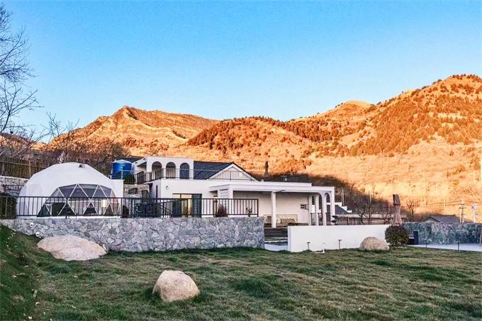 天津蓟县盘山艺融山舍民宿,拥有绝美视角,环绕于村落的袅袅炊烟中