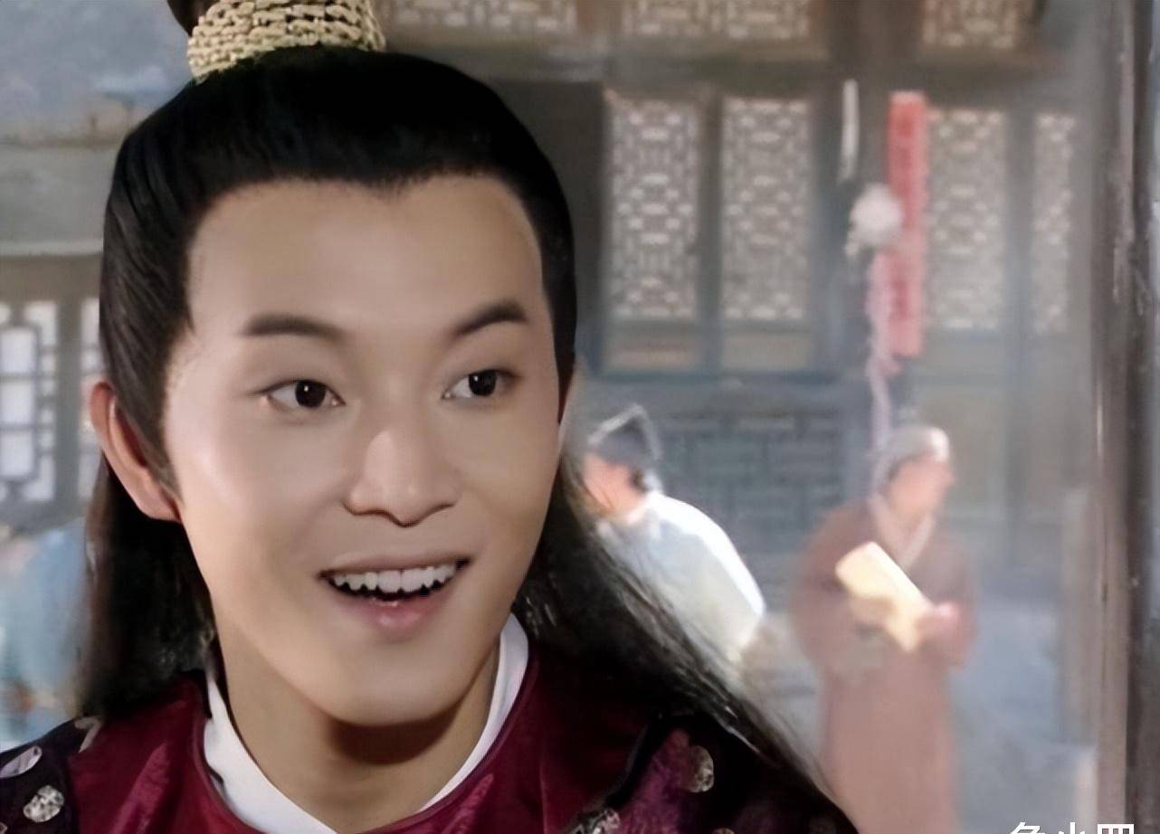 黄磊"发福",尹正"姨化",这10位男星年轻时也太帅了_陈浩民_陈志朋