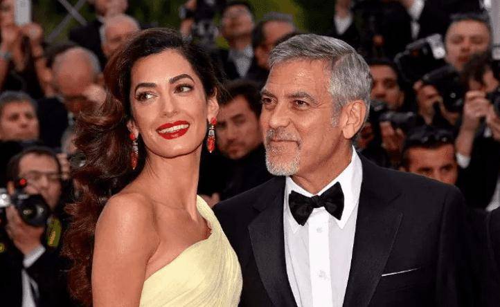 最多6次婚史,年龄相差46岁_女友_艾伦_杰夫·高布伦