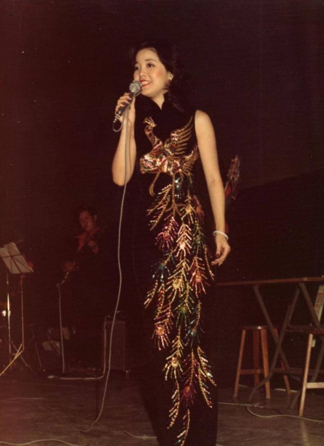 而陈妍希身高只有160,能不能驾驭旗袍还是个问题.