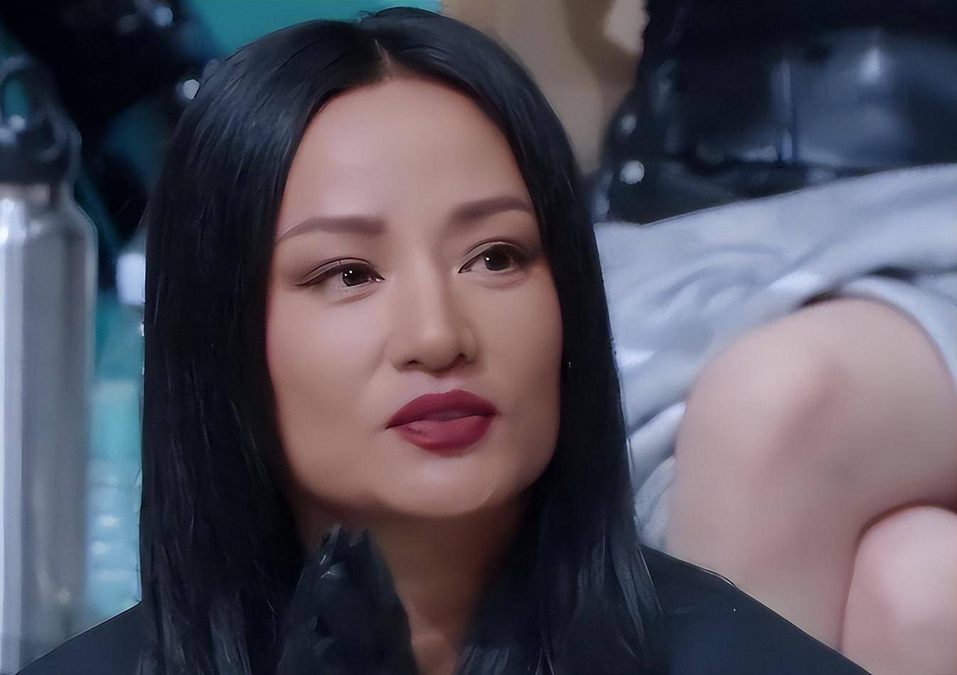 满脸科技不敢笑,浪姐4生图照露人间真实_瞿颖_谢娜_贾玲