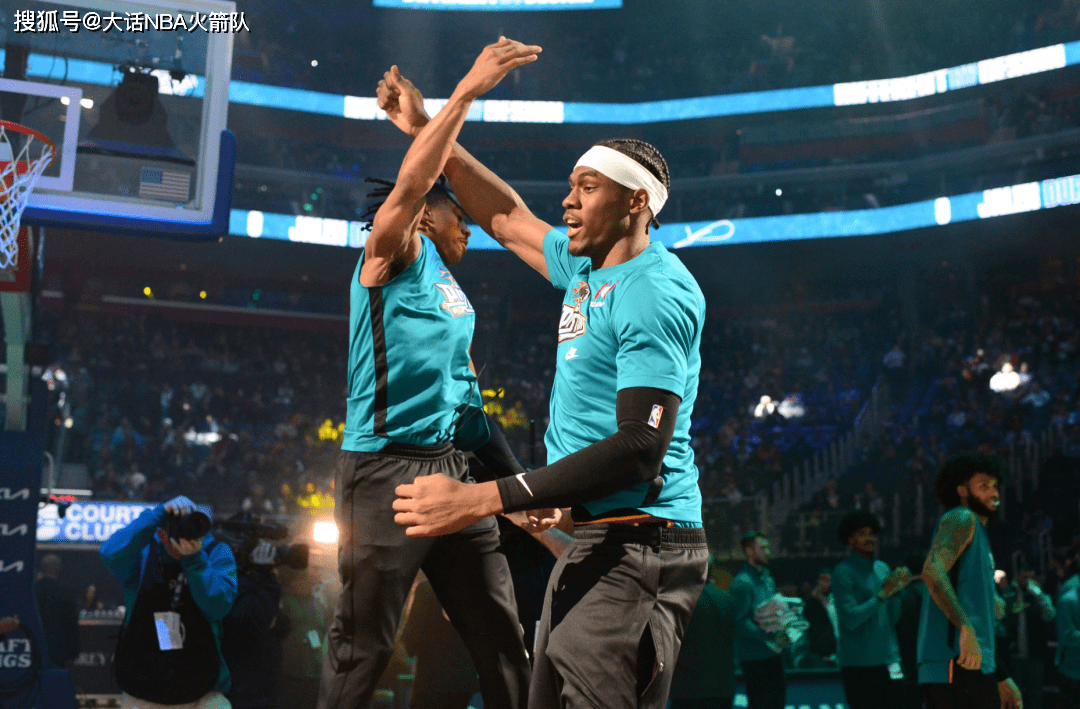 从黄蜂的选秀历史而言,以及黄蜂队目前的人员配置而言,黄蜂存在交易