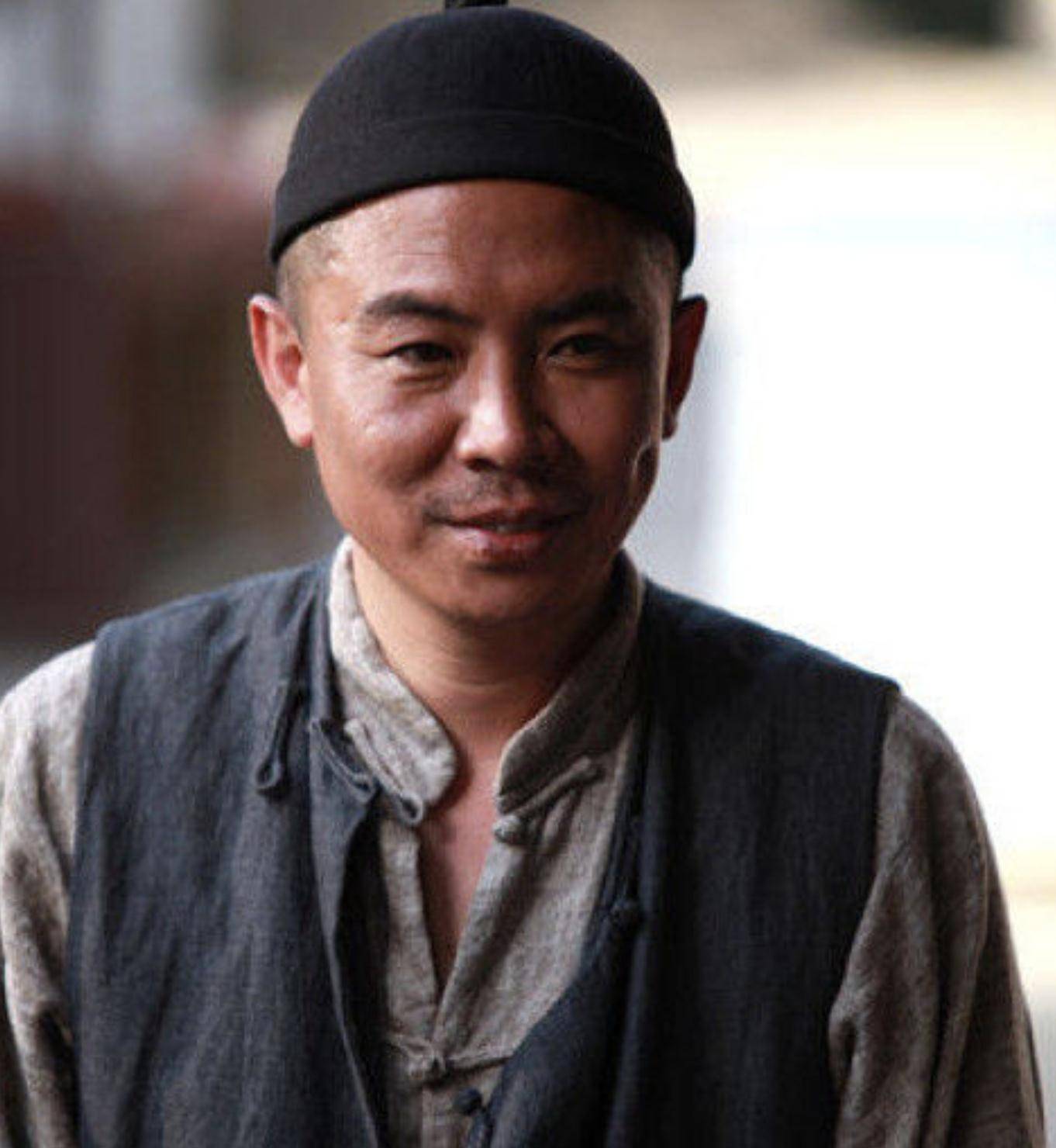 有人70岁当网红_马小明_角色_高群书