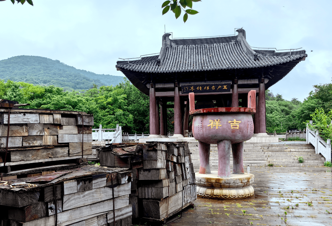 一股清流定山寺