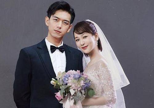 《亲爱的2》韩商言吴白同时办婚礼,伴娘只有一人,佟年笑不出来_艾情