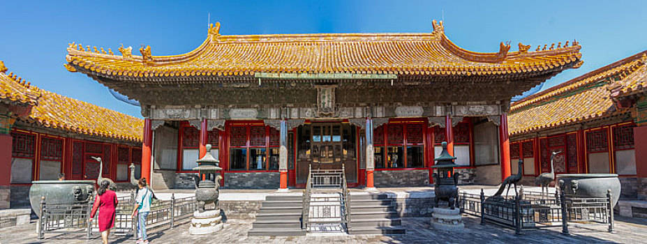 储秀宫:内廷西六宫之一,位于咸福宫之东,翊坤宫之北,是始建于明代的