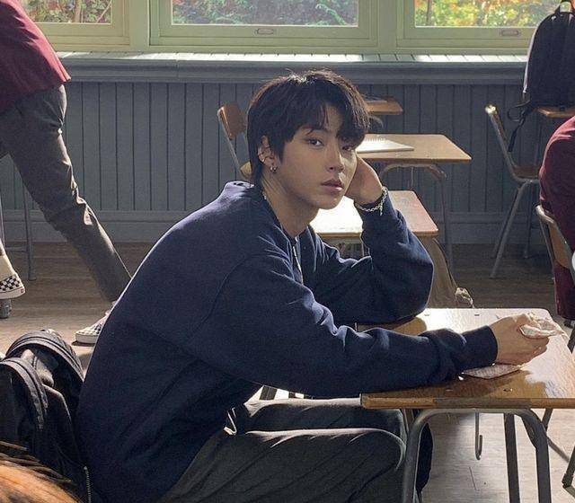 《女神降临》黄仁烨大学照被翻!