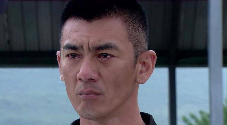 孝子任天野:演《雪花女神龙》走红,对继母如亲妈,还帮她养儿子_工作