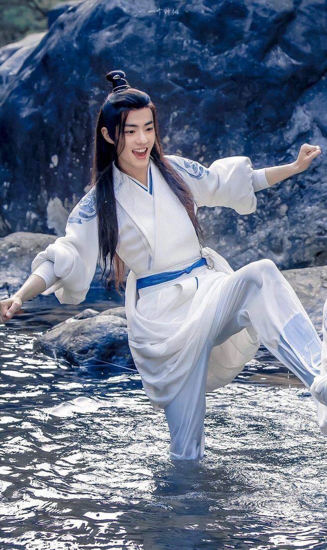 《天官赐福》中"谢怜"的选角引热议,谁才是你心目中的最佳人选呢_鹿晗