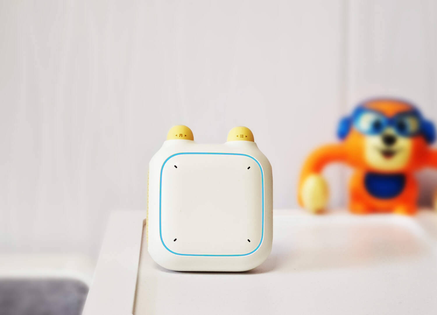 给1岁女儿的生日礼物，小米小爱音箱儿童版开箱，让音乐陪伴成长