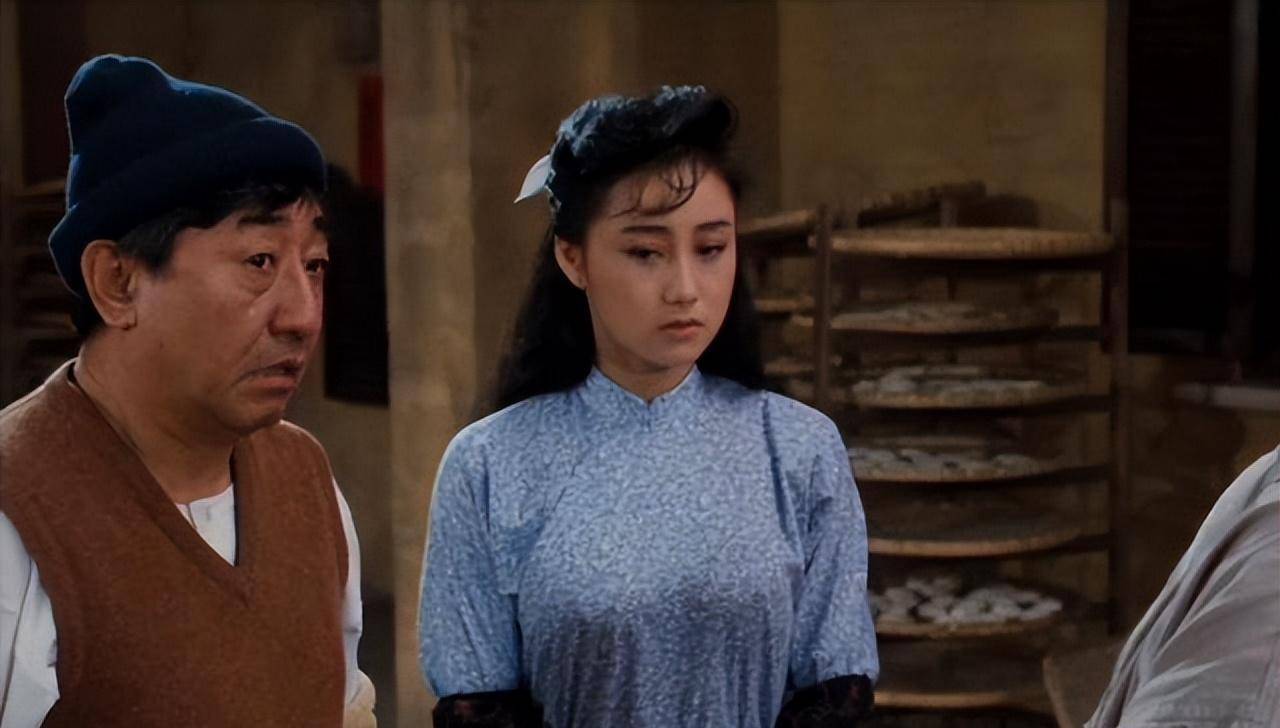 李连杰前妻黄秋燕,结婚3年遭遇抛弃,在地下室住10年_生活_电影_少林寺