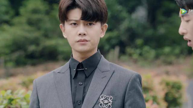 《蜥蜴先生》扑街,任嘉伦角色设定难逃悬浮命运,编剧长点心!