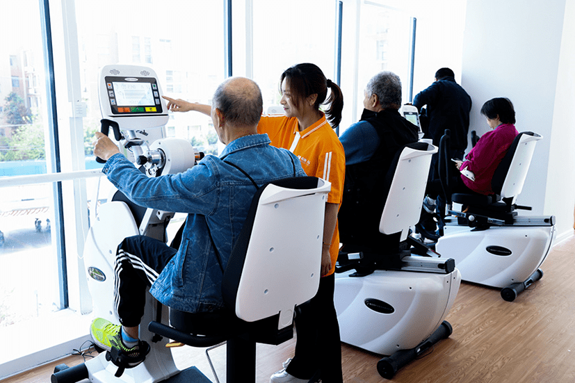 新康养观察 | 新康养人进军健身房,年轻人禁止入内?_运动_老年_群体