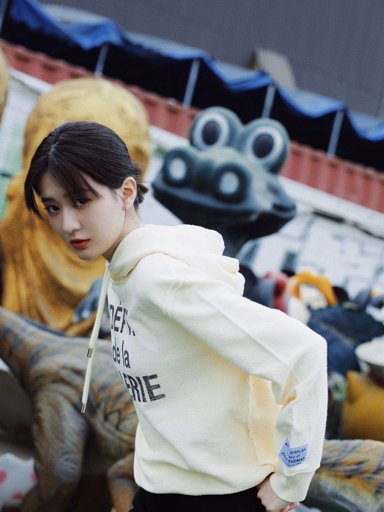 乔欣和赵小棠撞衫!一个时髦,一个可爱,最喜爱的是她