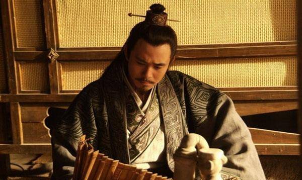 陶朱公笑笑不语,一副智珠在握的样子.
