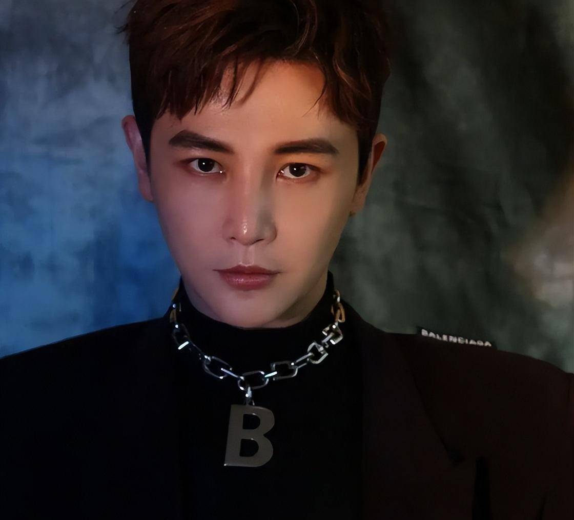 不过现在的孙坚却转型成为了一位实力派演员了,最近播出的《数潇洒人