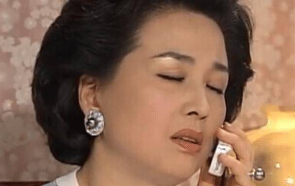 性格高傲的韩惠淑,却是一个发展比较顺利的明星,你们喜欢吗?