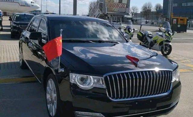 一汽红旗"l3"正式开始路试,内置三连屏,售价或达150万!