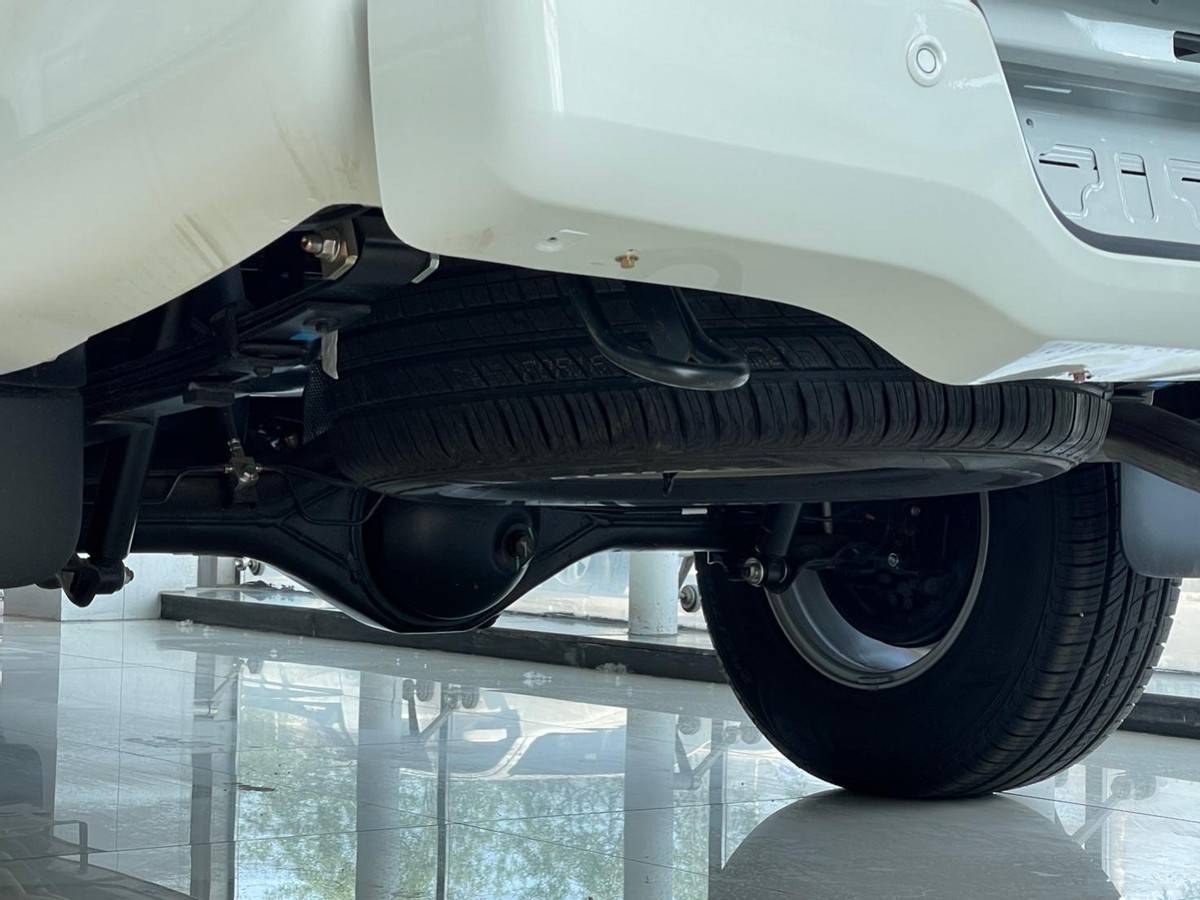 8t原厂柴油机和三菱4k22d4t 2.4t汽油发动机,均达到国vi排放标准.