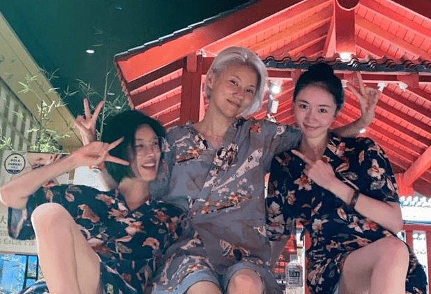 陈露在评论区隔空互动,心情不受任何影响_视频_独立_网友