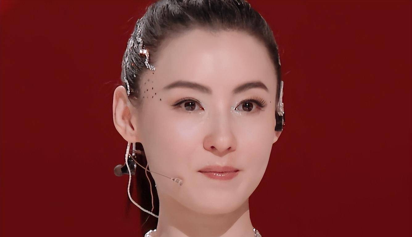 疑似张柏芝三胎容貌曝光,五官深邃混血感强,孩子生父究竟是谁?