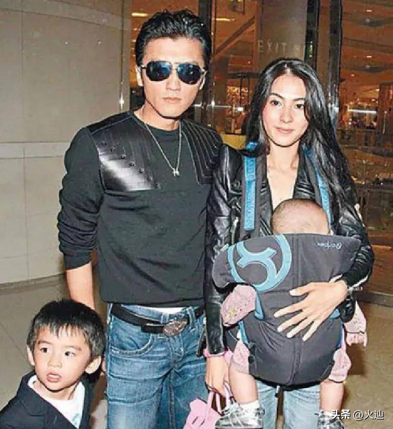 好可爱,小林青霞三胎儿子正脸曝光,混血感扑面而来_谢霆锋_孩子_网友