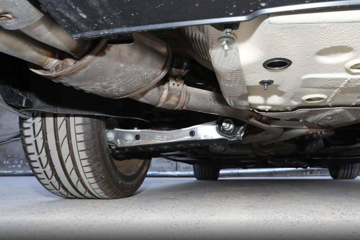 的quattro四驱系统,冠状齿轮中央差速器结构真正能做到"你只管踩油门