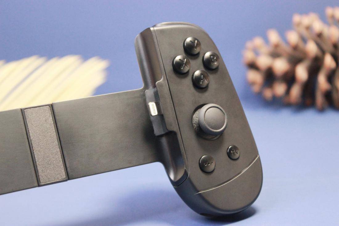 机械按键,手感出色,苹果专用的游戏手柄LEADJOY M1B