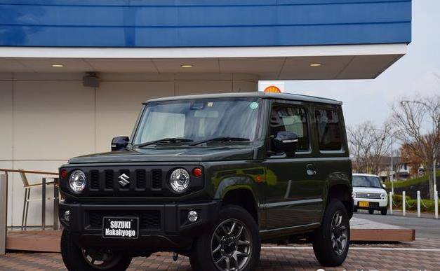 2023款铃木"吉姆尼"亮相,追求的就是那份纯粹,售价超30万!