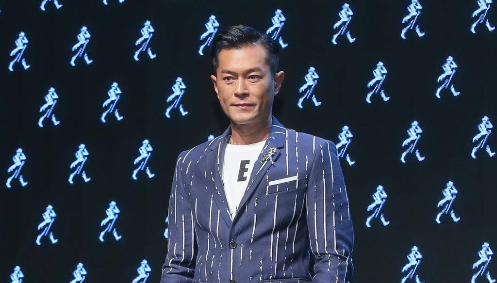 52岁古天乐遭酸整容脸部僵硬 无修图照曝真实状态_网友_照片_活动