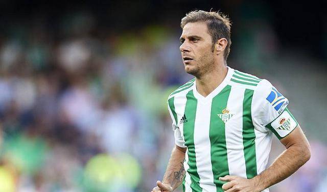 20年的风雨飘摇,41岁华金宝刀不老_西班牙国家队_贝蒂斯_西甲