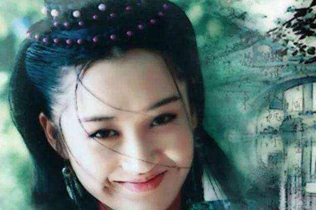 32岁扮演"任盈盈"走红,不争不抢不领奖,如今48岁活成18岁_许晴_酒窝