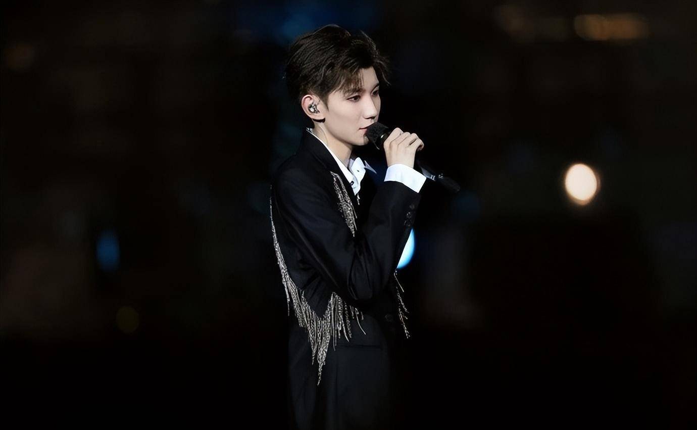 王源开博十周年,回顾那些年我们追过的元气主唱小圆_音乐_搜索_耳朵