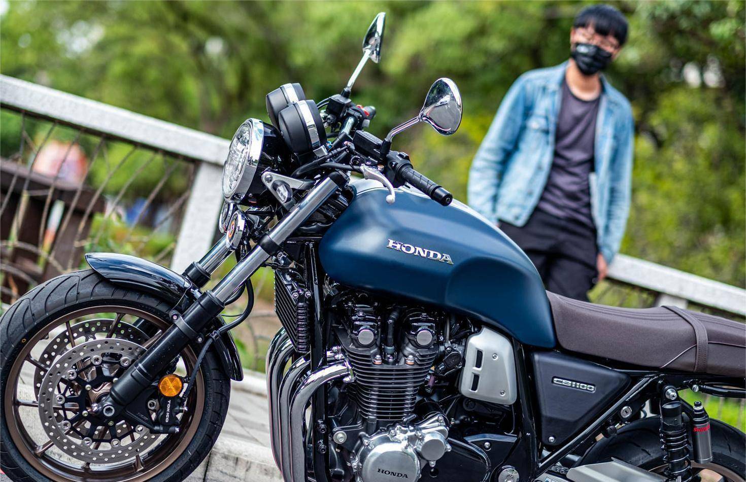 风冷四缸,本田cb1100rs街车,以古典之名,献上四缸经典之作_搜狐汽车