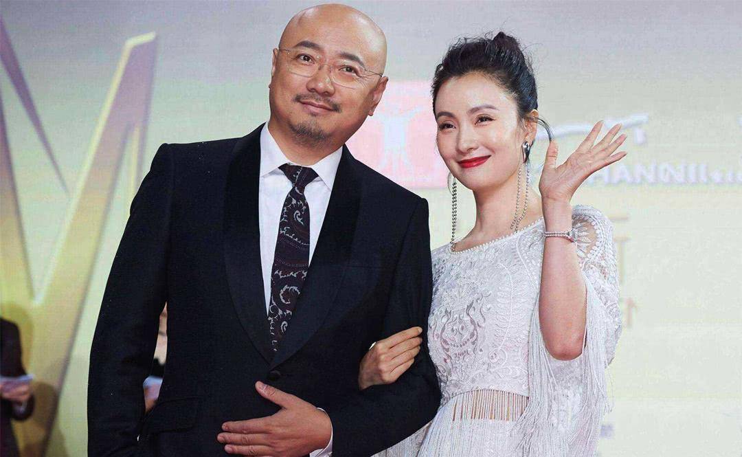 "与凤凰传奇,陈伟霆,欧阳娜娜等一线巨星搭档合作.