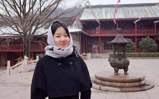 46岁孟非老婆长这样,美丽动人和女儿在一起似姐妹花_网友_家庭_非诚
