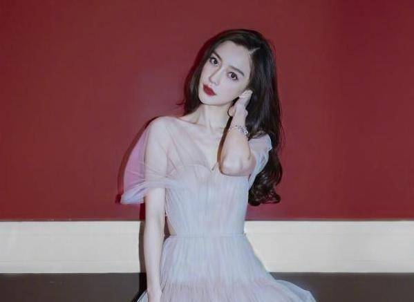 angelababy给前任造型师发律师函?