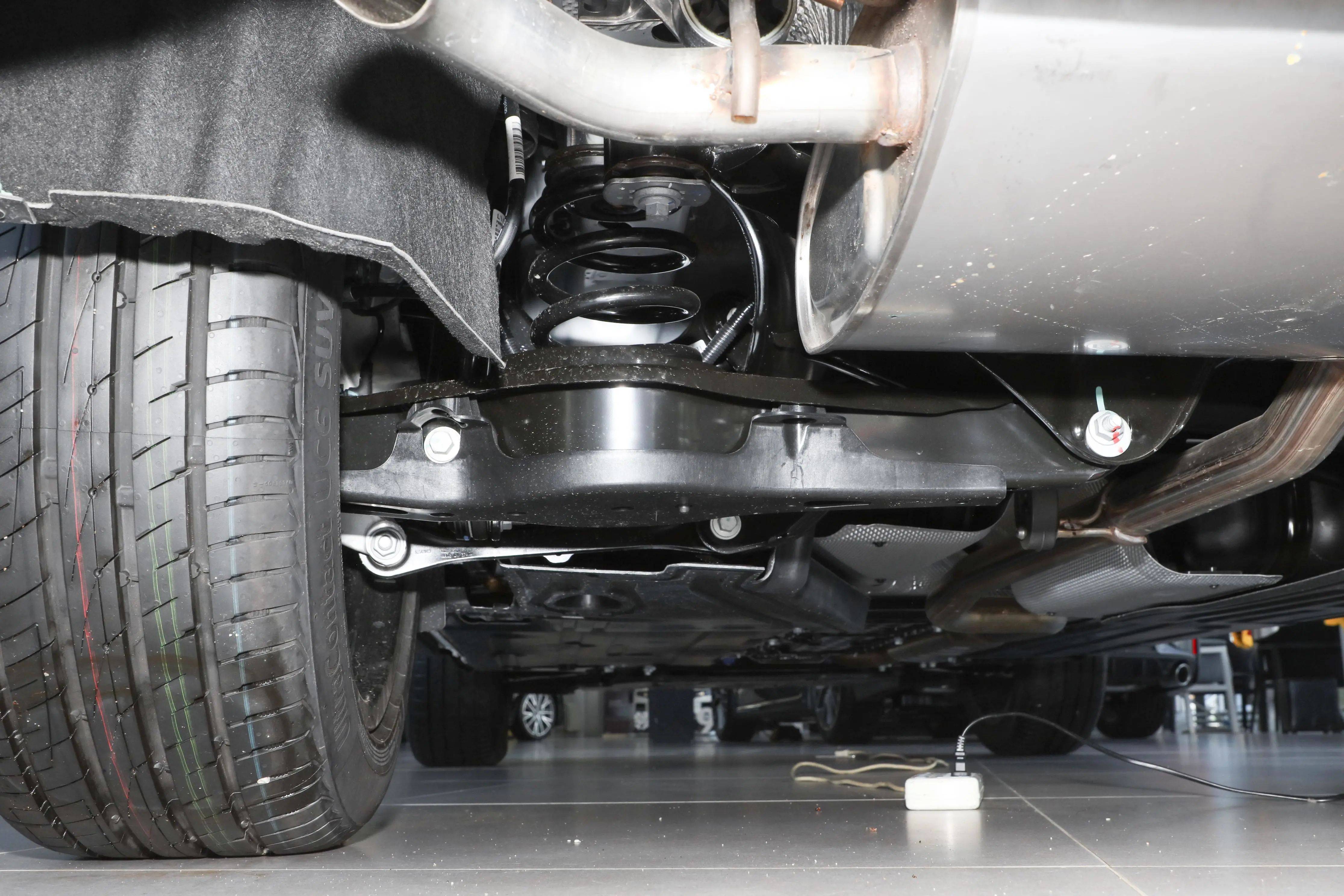 领克01测评,采用2.0t 8at动力,同级别操控第一?_搜狐汽车_搜狐网