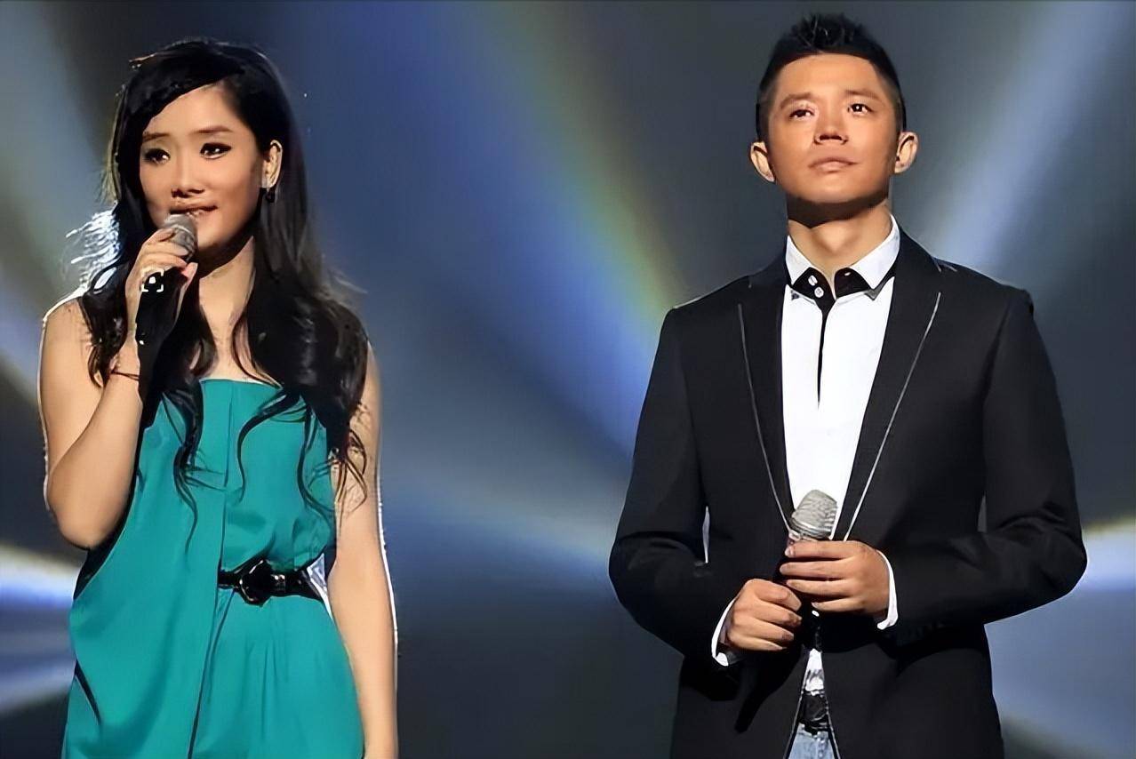 55分占23年,只做队友不做夫妻,《凤凰传奇》的现状太不一样了_曾毅