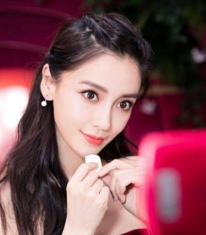 angelababy给前任造型师发律师函?