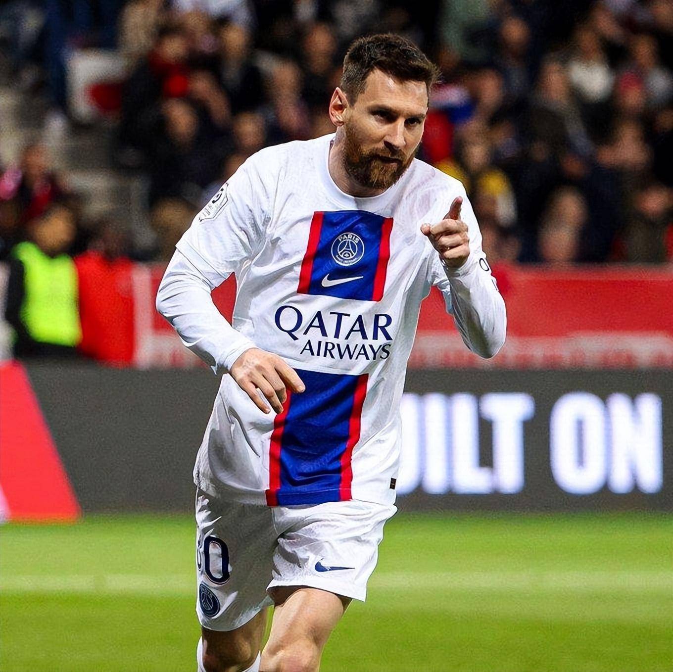 双骄悲喜夜:c罗丢冠 2年0冠,梅西496球 43冠,破纪录夺双向第1_赛季