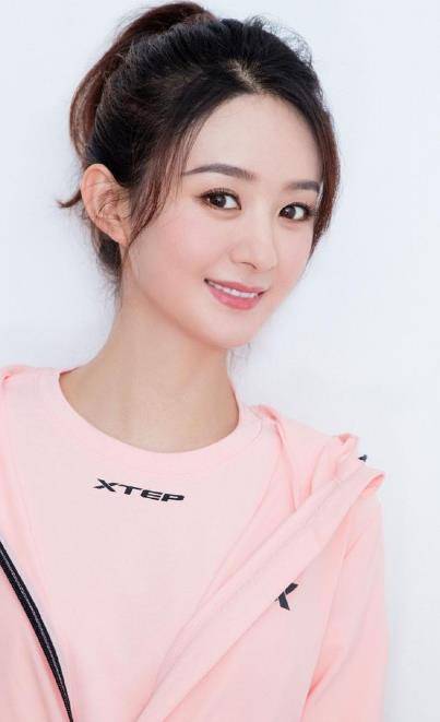 9年前她给李沁做配角,7年后李沁给她做配角,网友:最强逆袭_赵丽颖