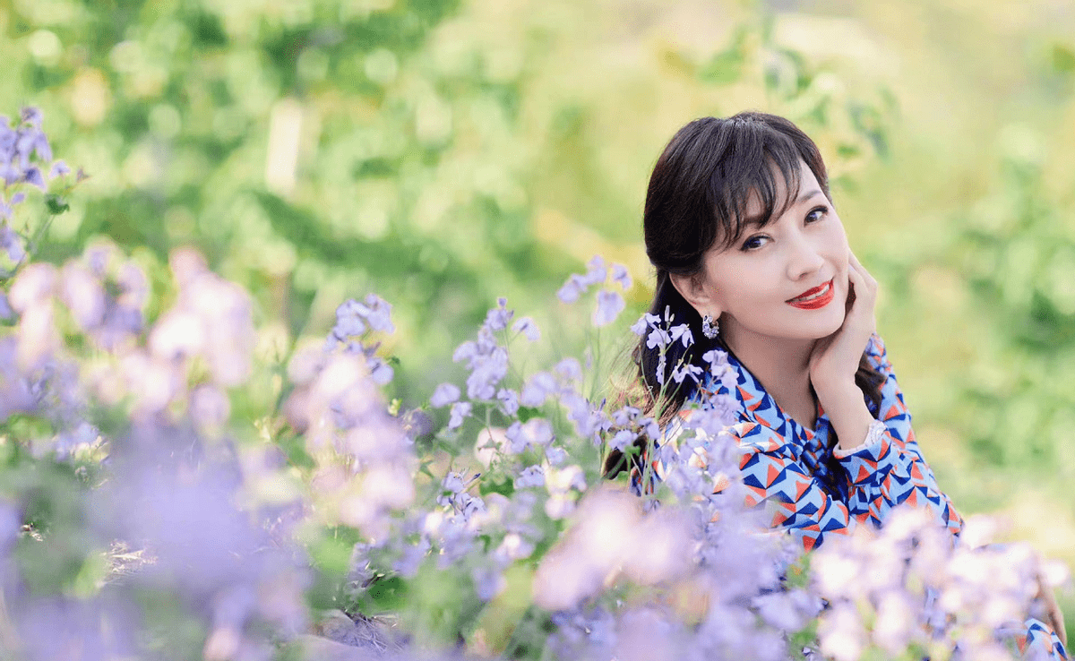 67岁赵雅芝看豪宅想定居杭州!