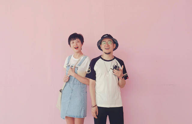 黑撒乐队主唱——曹石,代表作《陕西美食》《贫嘴高中生的幸福生活》