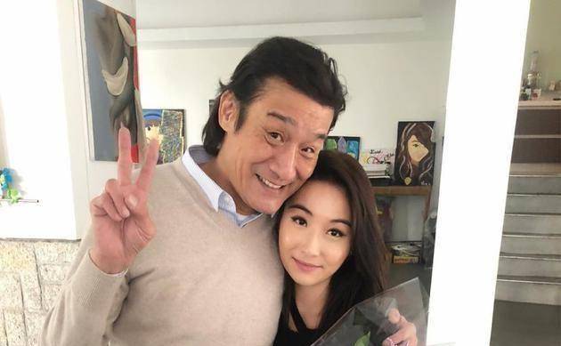 陈奕迅和梁家辉这样回答_态度_鲁豫_家长