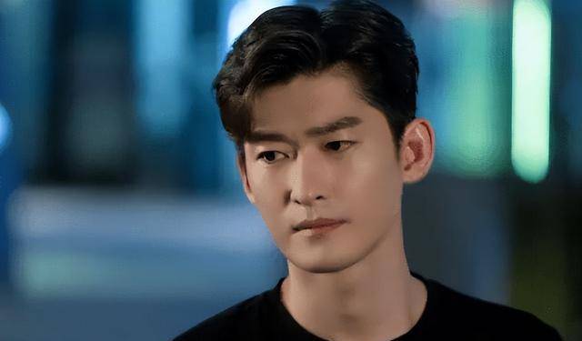 38岁的张翰,终究为自己的"放浪形骸"付出代价了_事故_事件_马路