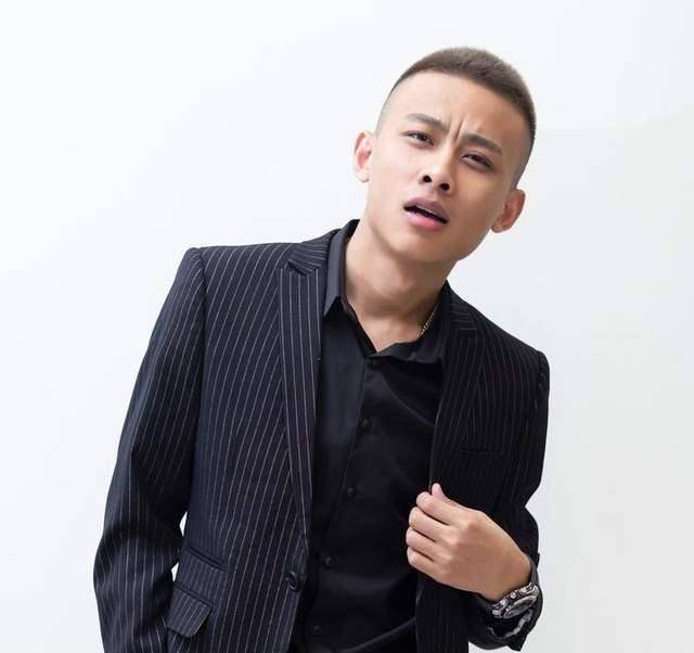 千万级网红"洋洋洋"带10多人约架,网曝最少判五年以下_长春_行为_张德