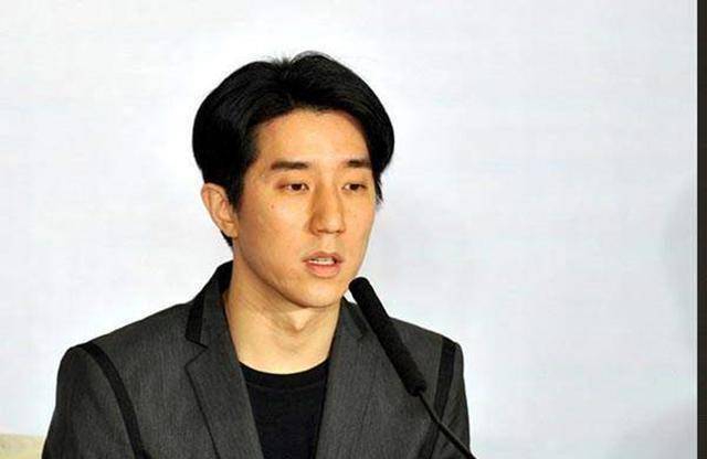 这次胜利出事之后,很多他的艺人朋友都与他撇清了关系,王大陆和陈柏霖